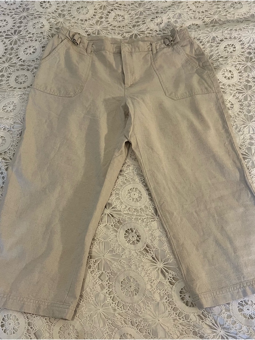 Sag Harbor Wide-Leg Oatmeal Coloured Linen Capri Pants - Size 12P